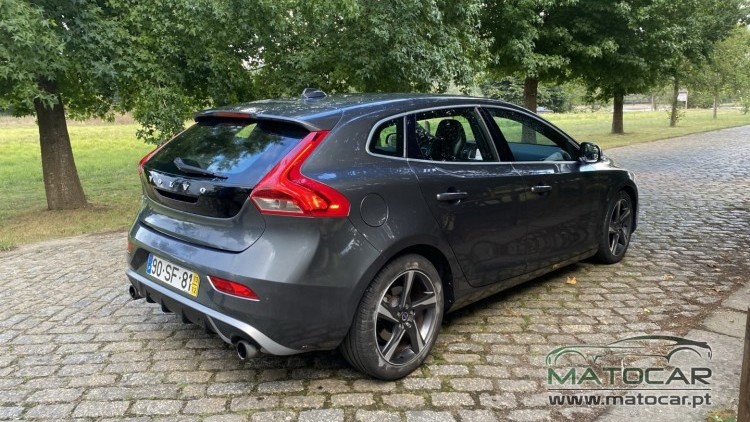 Volvo V40 R-Design