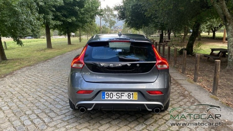 Volvo V40 R-Design