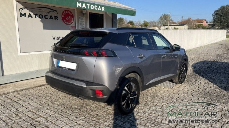 Peugeot 2008 1.5 BlueHDi Allure Pack