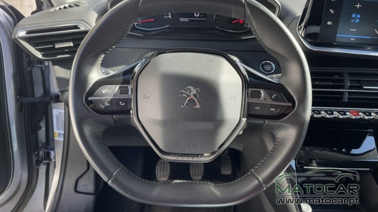 Peugeot 2008 1.5 BlueHDi Allure Pack