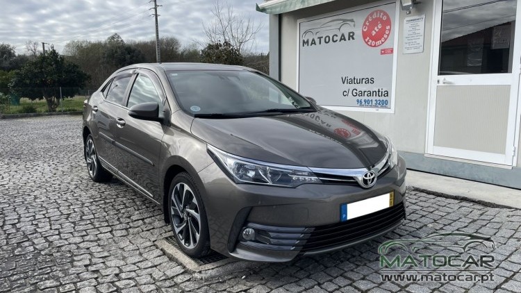 Toyota Corolla 1.4 D-4D Edi&ccedil;&atilde;o L.50 Anos