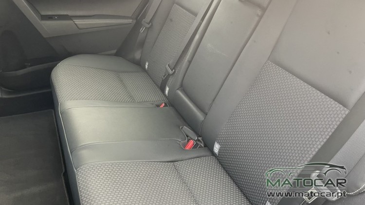 Toyota Corolla 1.4 D-4D Edi&ccedil;&atilde;o L.50 Anos