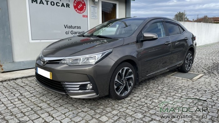 Toyota Corolla 1.4 D-4D Edi&ccedil;&atilde;o L.50 Anos