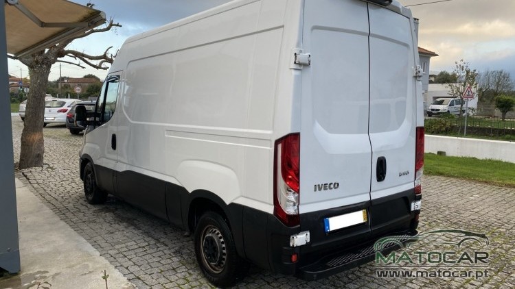 Iveco Daily L2H2 C/AC AUTO